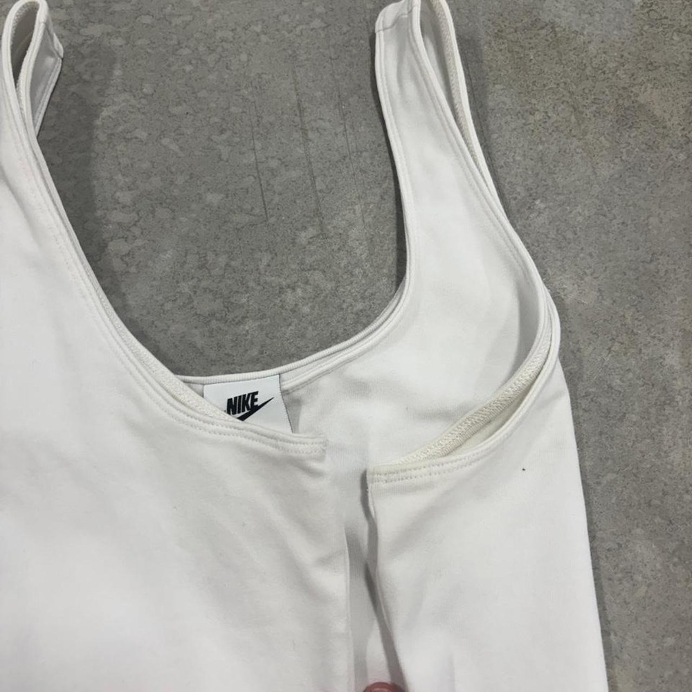 Nike White Tank Top Size 1X - Picture 3 of 5